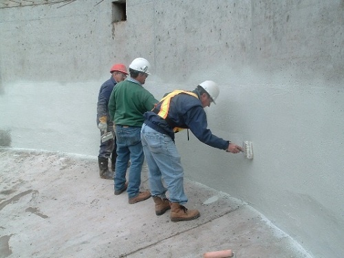Biện pháp tốt nhất cho tường nhà mới xây bị thấm